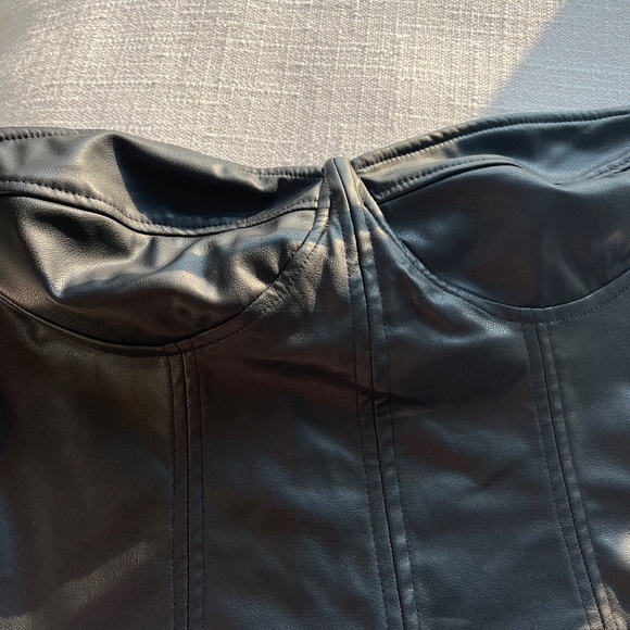 Zara leather bustier sleeveless top - Picture 2 of 3